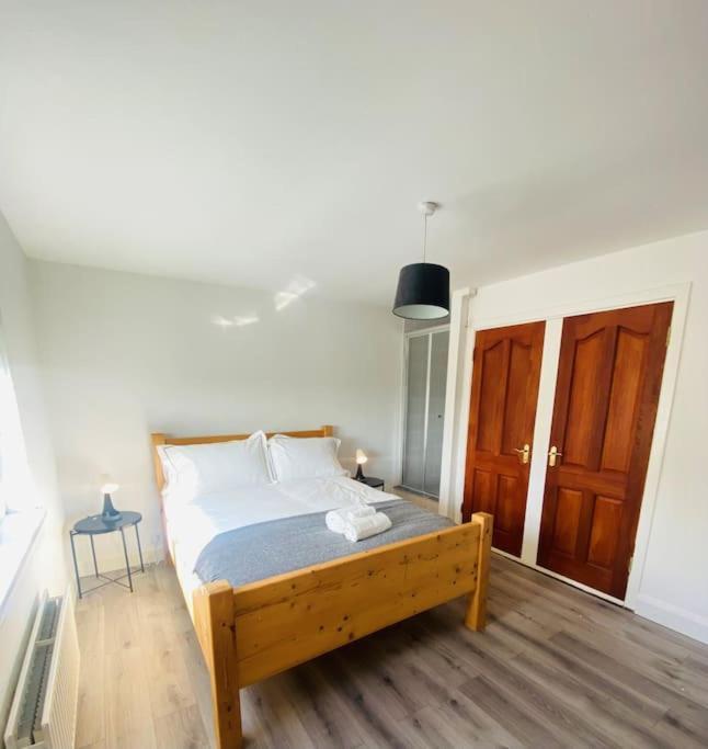 Valley Lodge 3 Bedroom Retreat In Craigantlet Hills 벨파스트 외부 사진