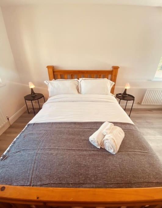 Valley Lodge 3 Bedroom Retreat In Craigantlet Hills 벨파스트 외부 사진